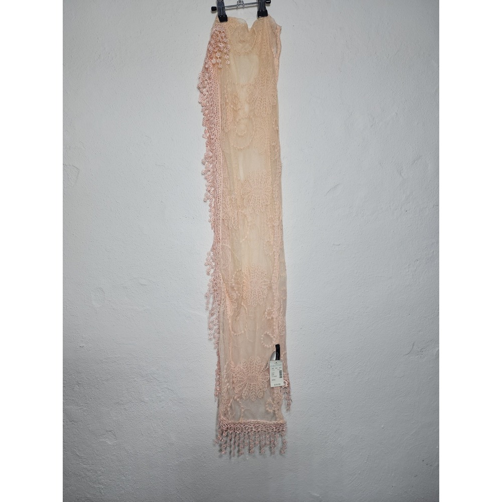 Maurices Lace Wrap Shawl Womens OS Pink Floral Mesh Crochet Trim Tassel NEW - Picture 7 of 8